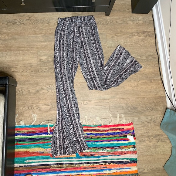 Flare pants - Picture 4 of 7